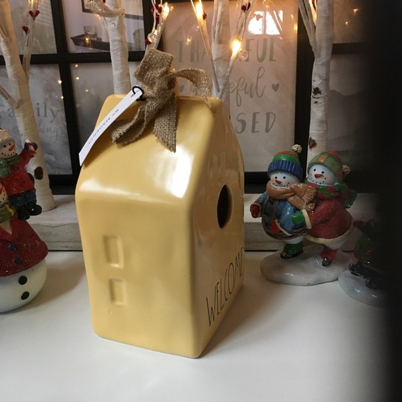 RAE DUNN ‘WELCOME’ Elongated Yellow Birdhouse - Picture 3 of 3